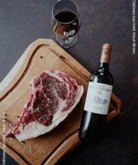 Château Larrivet Haut-Brion 2022 - Rot Ein Karton Mit 6 Flaschen (75cl)