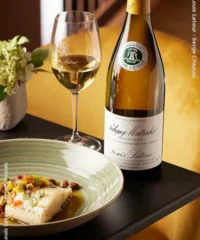 Louis Latour : Puligny-Montrachet 1er Cru "Sous Le Puits" 2022 Eine Kiste Mit 6 Flaschen (75cl)
